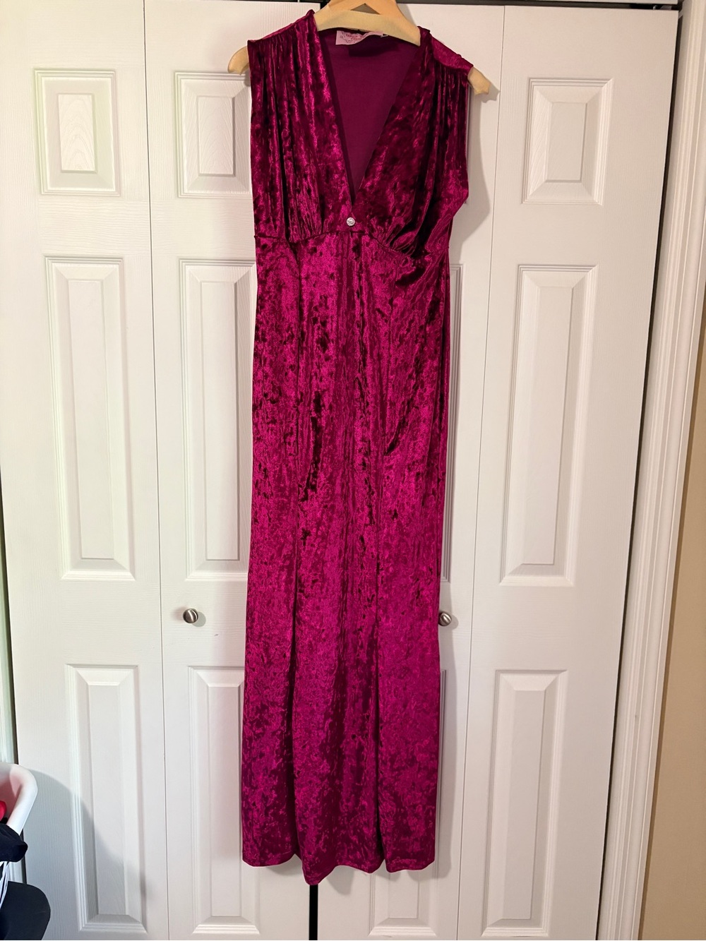 Sleeveless Crushed Velvet Maxi Dress in Berry Fuchsia